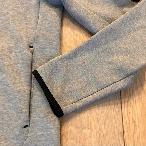Nike Tech Fleece Pullover Hoodie Grey Size Small - Picture 4 of 8
